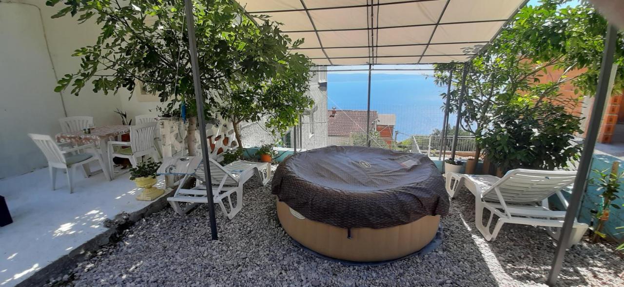 אומיס Apartments Milina מראה חיצוני תמונה