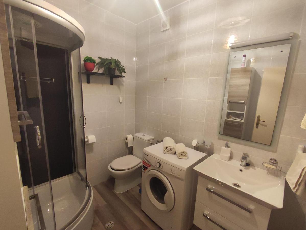 אומיס Apartments Milina מראה חיצוני תמונה