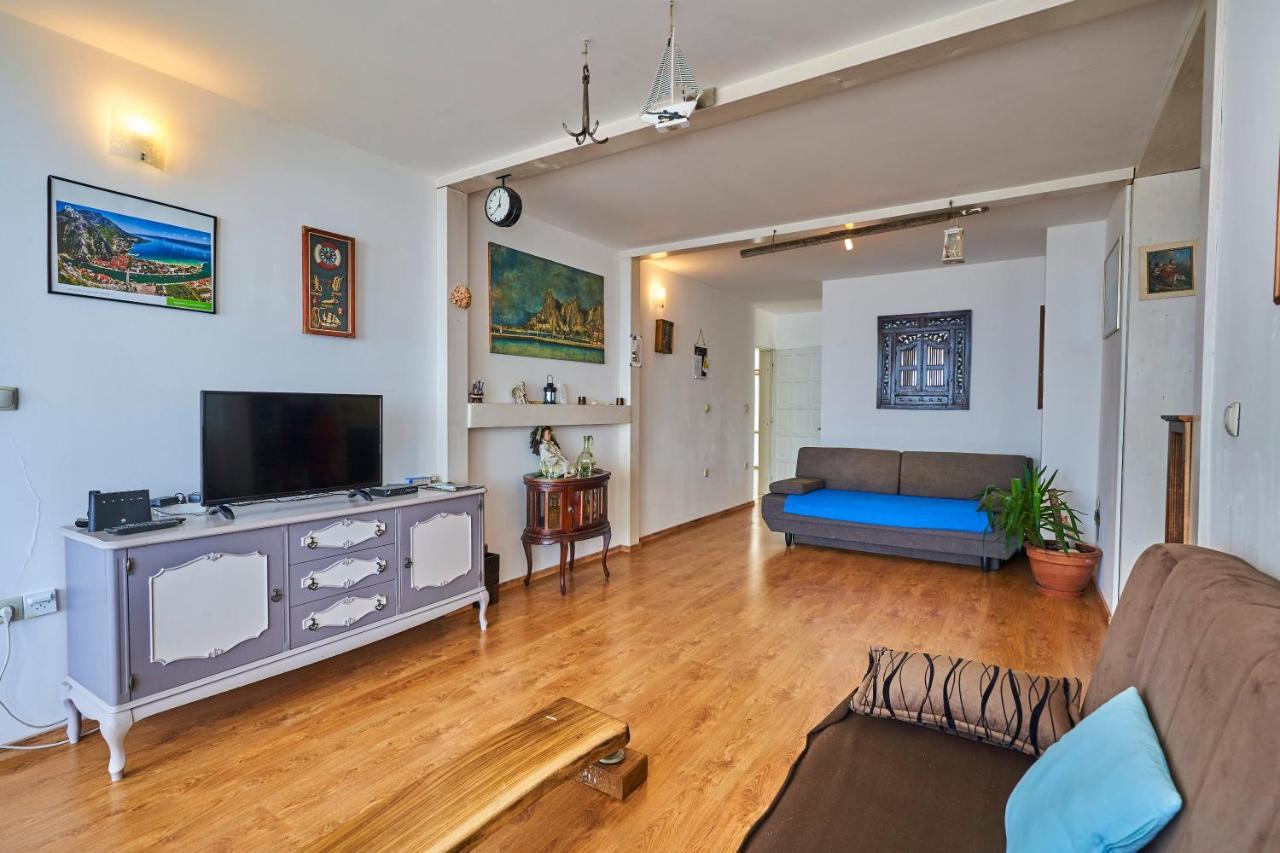 אומיס Apartments Milina מראה חיצוני תמונה